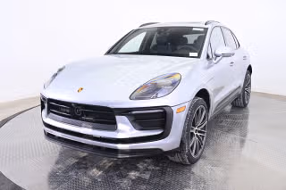 2026 Porsche Macan's photo