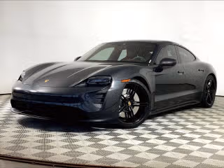 2022 Porsche Taycan GTS's photo
