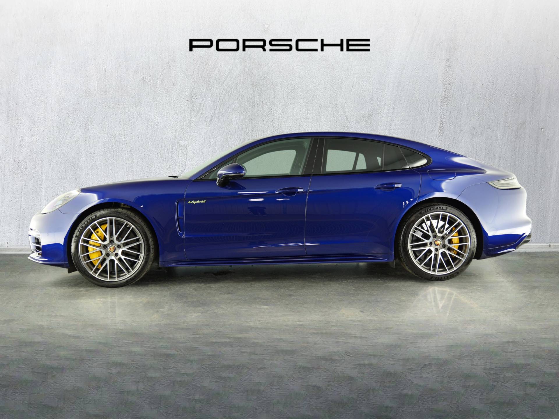 Panamera Turbo S E-Hybrid, photo 2 of 40