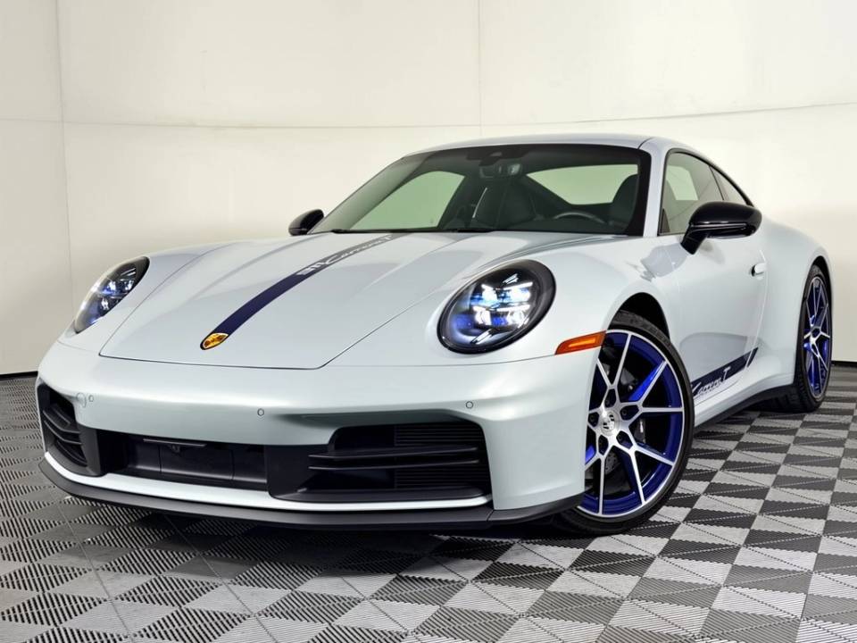 2025 Porsche 911 T
