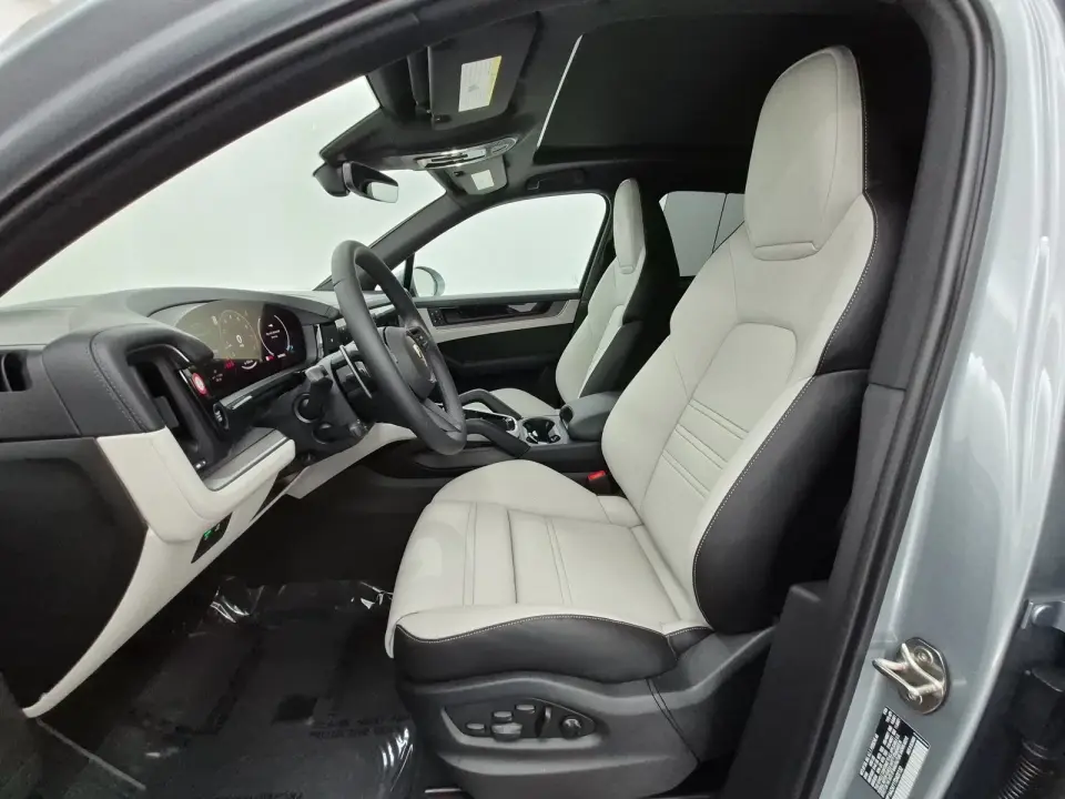 2026 Porsche Cayenne Base - Photo 39