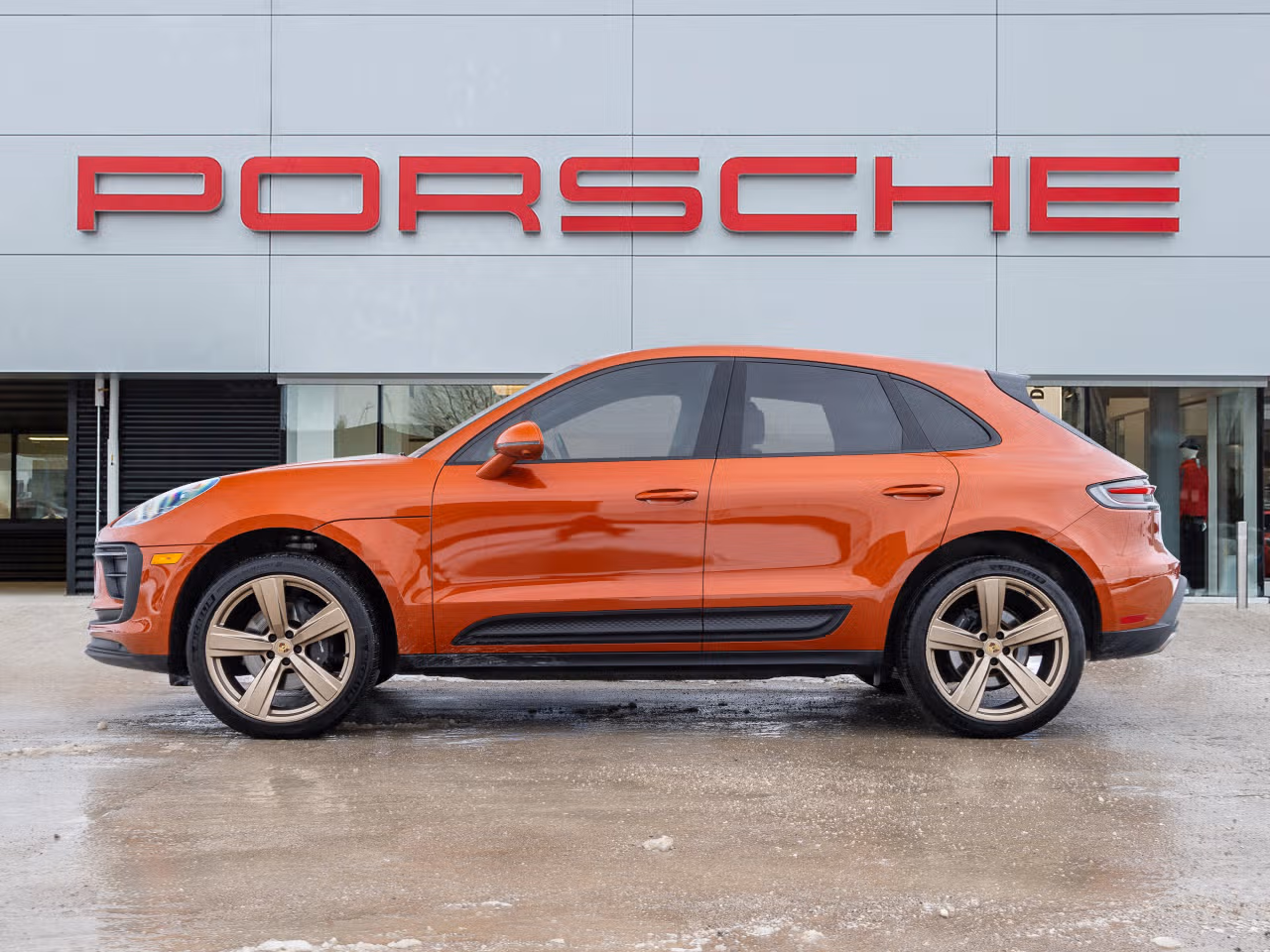 2024 Porsche Macan (MY24)