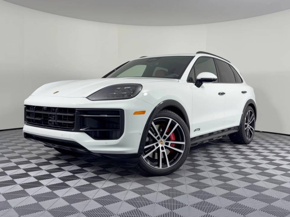 2026 Porsche Cayenne GTS