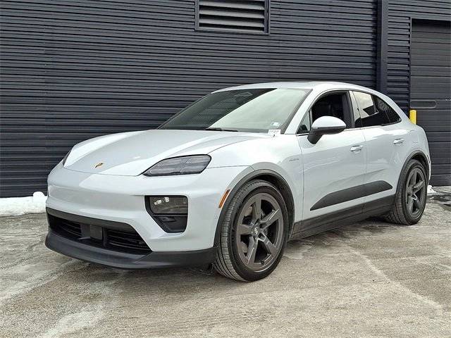 2024 Porsche Macan Base
