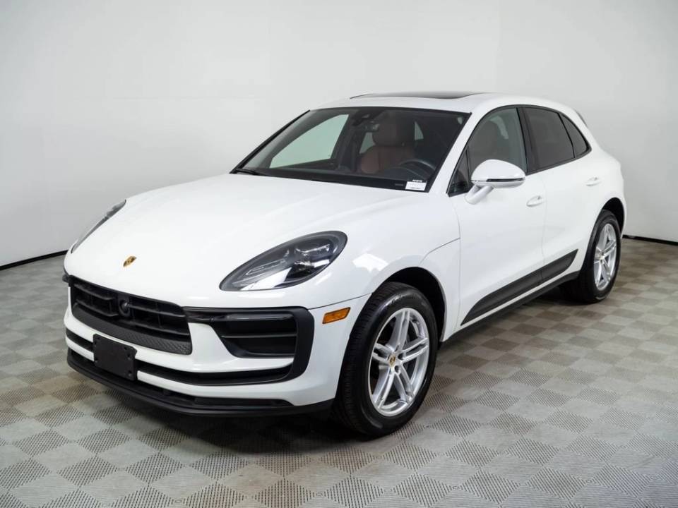 2023 Porsche Macan T