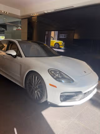 2023 Porsche Panamera 4 Platinum Edition's photo