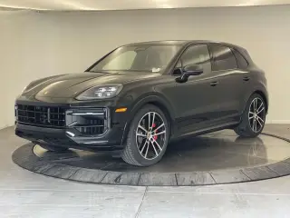 2026 Porsche Cayenne GTS - Photo 5