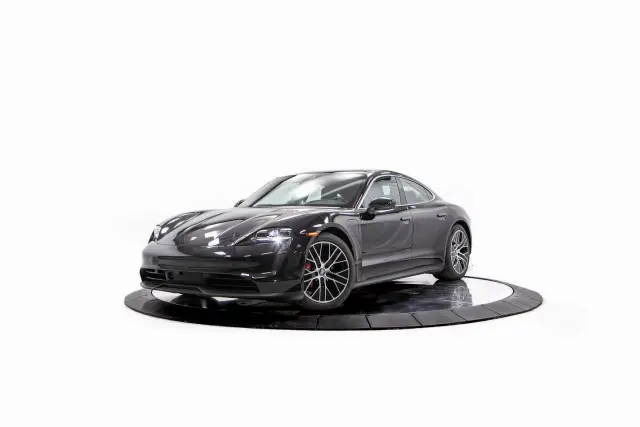 2022 Porsche Taycan S - Photo 6