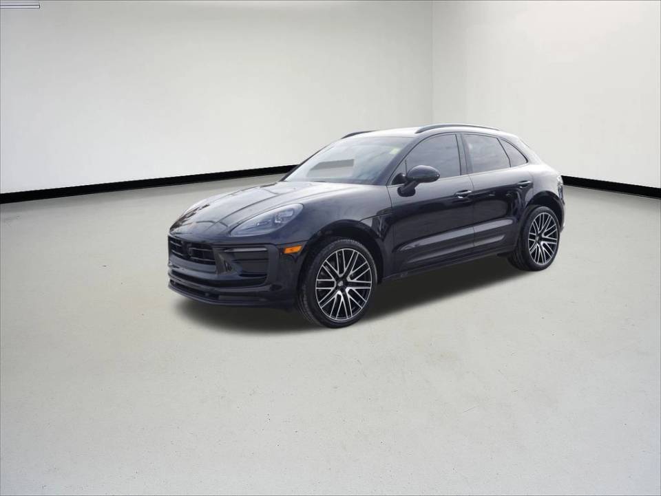2022 Porsche Macan Base