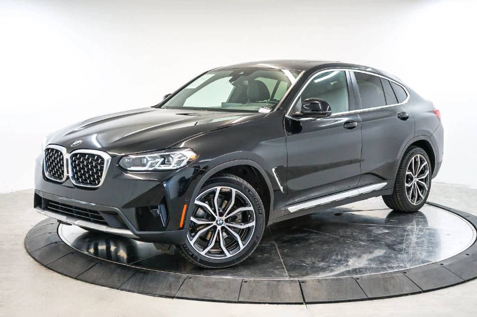 2022 BMW X4