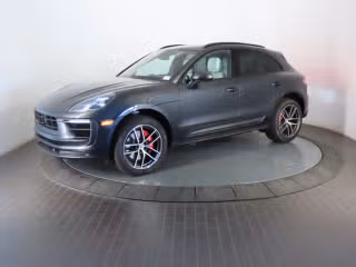 2026 Porsche Macan S's photo