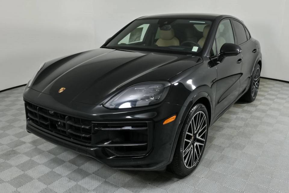 2025 Porsche Cayenne Coup