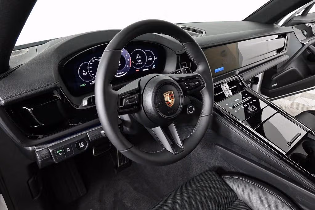 2025 Porsche Panamera Base - Photo 28