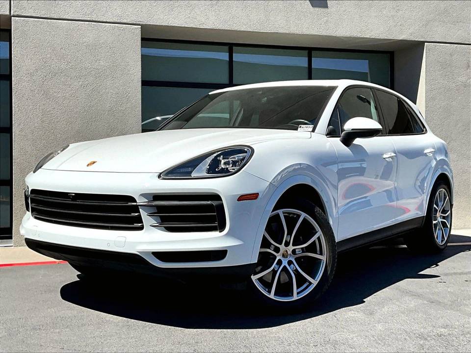 2023 Porsche Cayenne Base