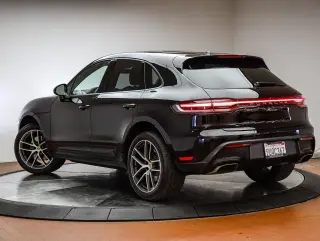 2025 Porsche Macan Base - Photo 21