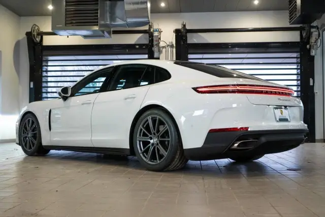 2026 Porsche Panamera Base - Photo 22
