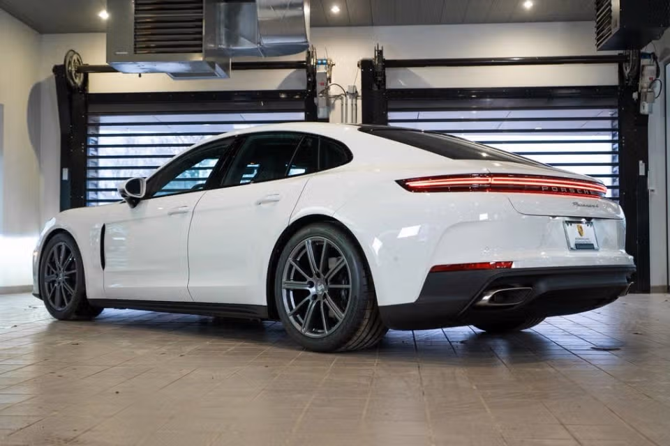 2026 Porsche Panamera Base - Photo 19