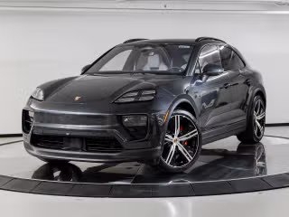 2026 Porsche Macan Macan 4S Electric's photo