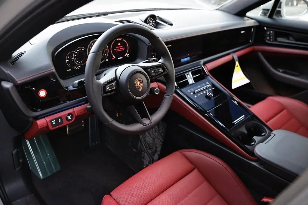 2026 Porsche Panamera Base - Photo 32