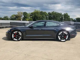 2025 Porsche Taycan S - Photo 13