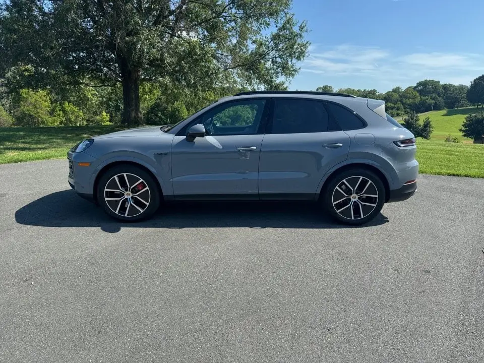 2025 Porsche Cayenne S E-Hybrid - Photo 15