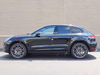 2025 Porsche Macan - Photo 9