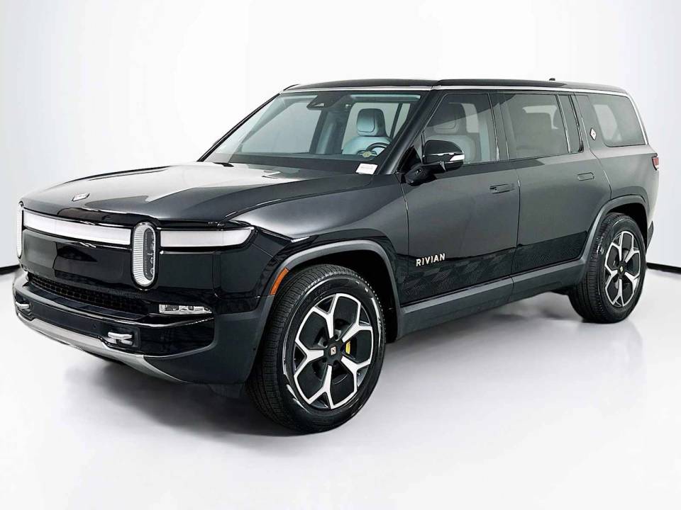 2023 Rivian R1S