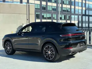 2026 Porsche Cayenne Base - Photo 21