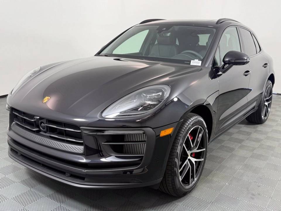 2026 Porsche Macan
