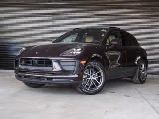 2026 Porsche Macan -'s photo