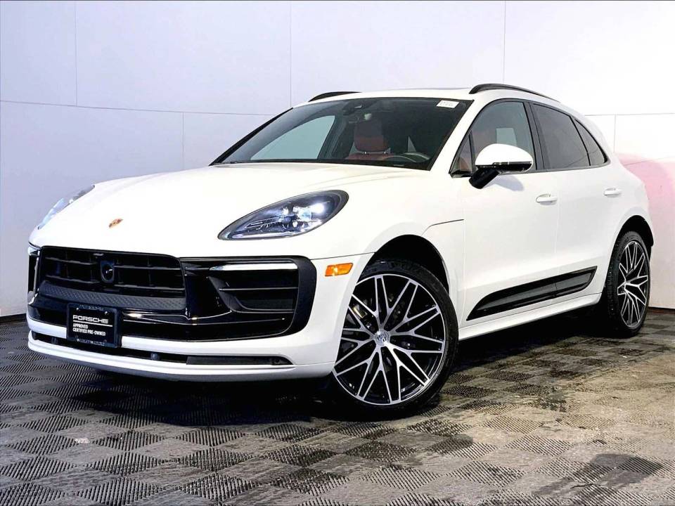 2023 Porsche Macan T