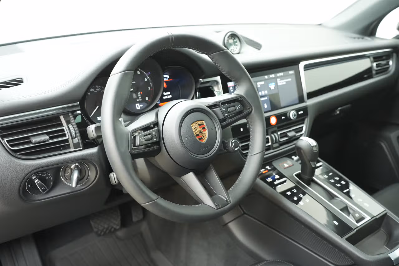 2026 Porsche Macan Base - Photo 28