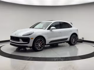 2026 Porsche Macan S's photo