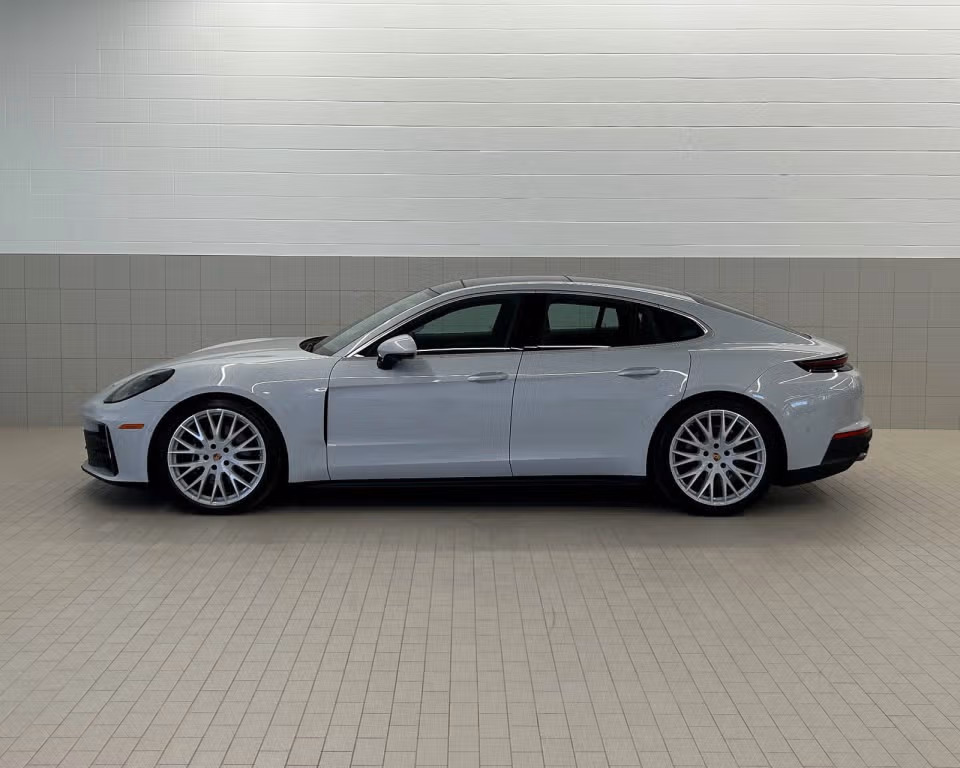 2026 Porsche Panamera Base - Photo 11
