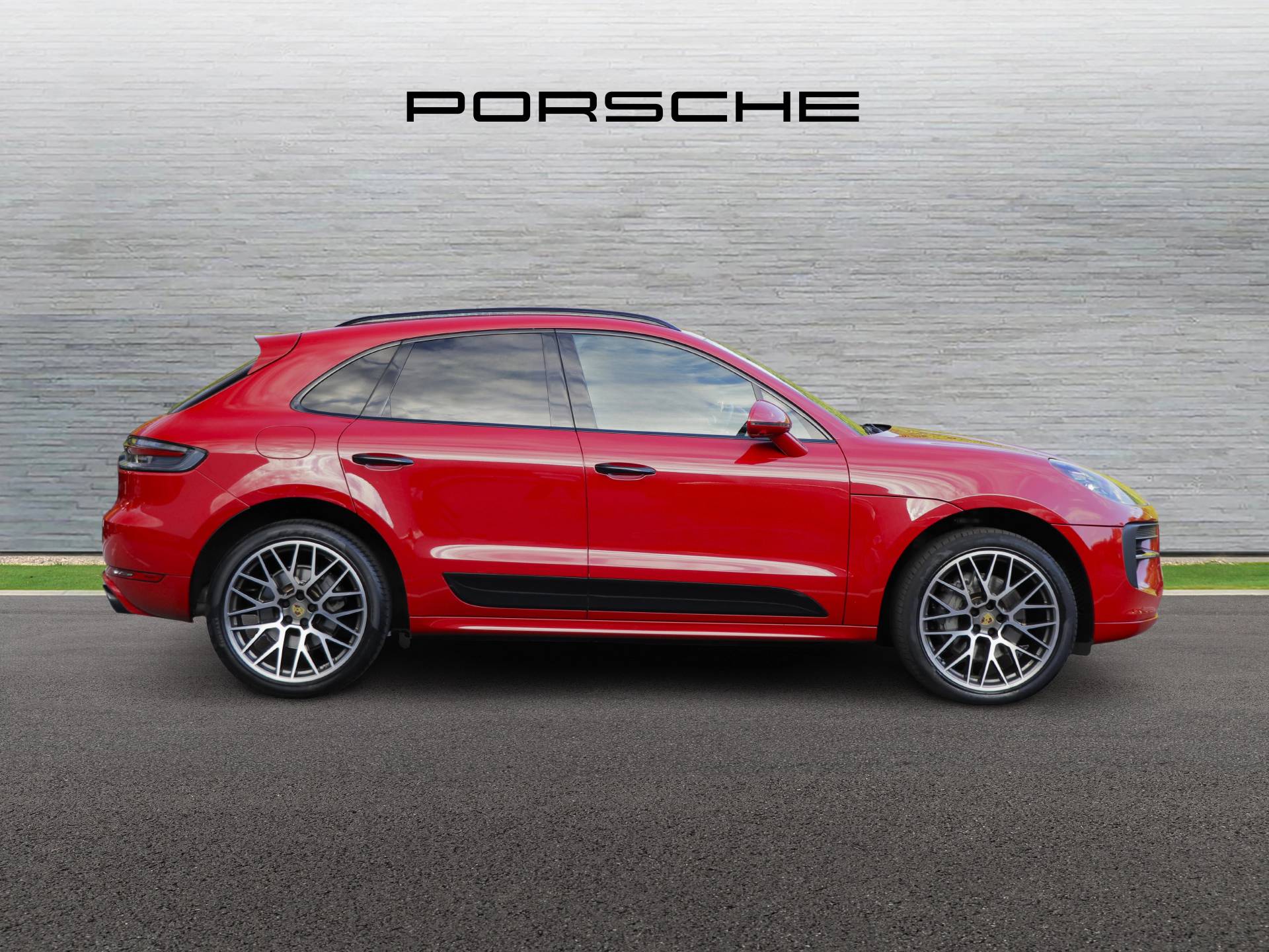 Macan S, photo 2 of 36