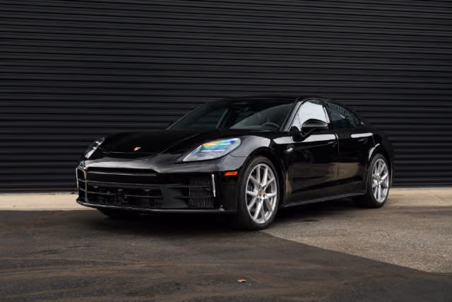 2026 Porsche Panamera Base - Photo 2