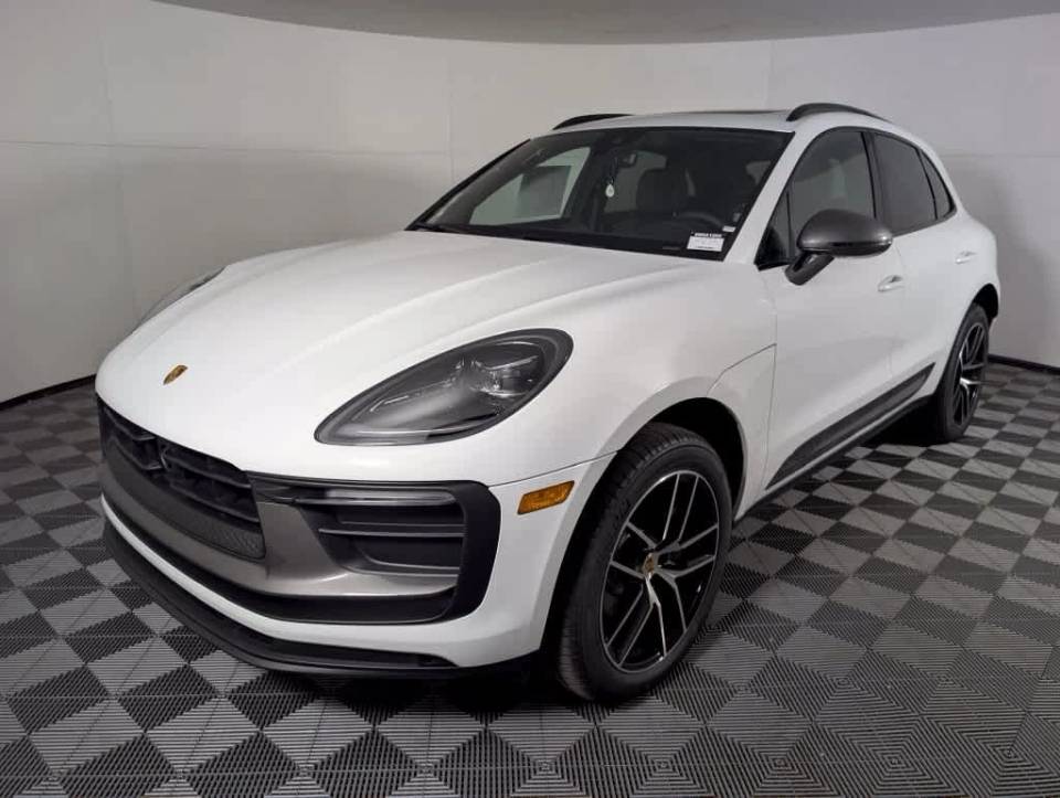 2026 Porsche Macan