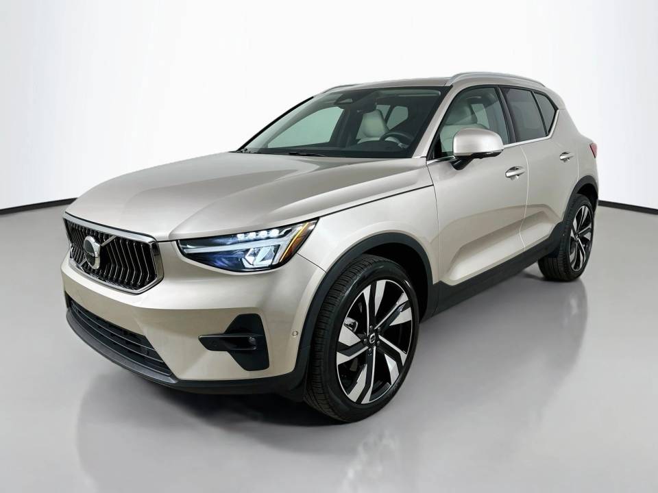 2024 Volvo XC40