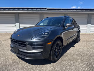 2026 Porsche Macan T's photo