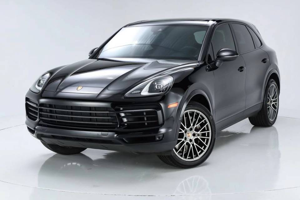 2023 Porsche Cayenne Platinum Edition