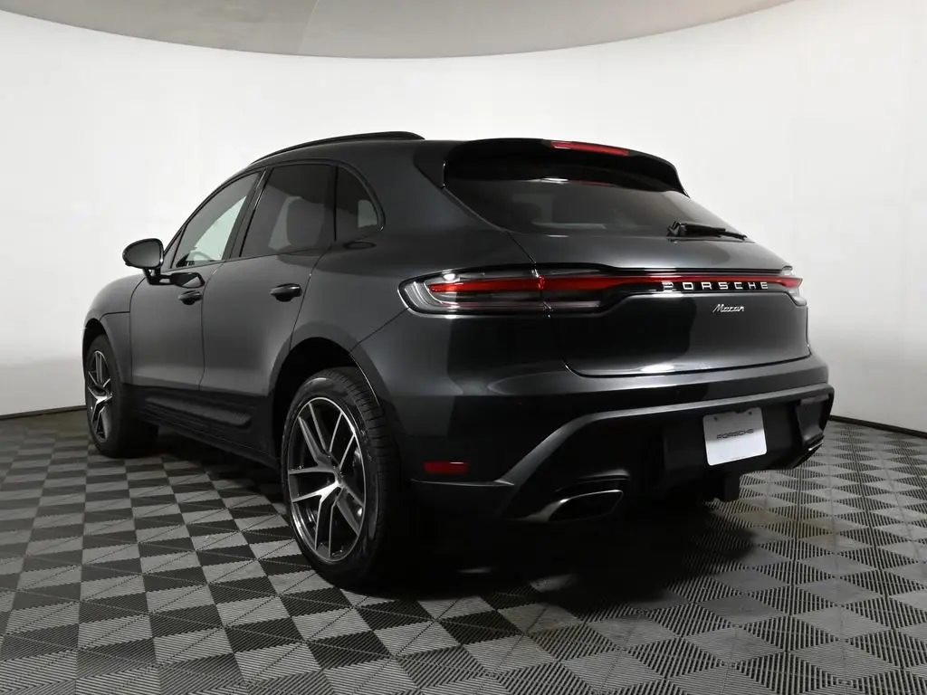 2026 Porsche Macan Base - Photo 24