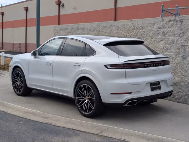 2026 Porsche Cayenne Coup Base - Photo 18