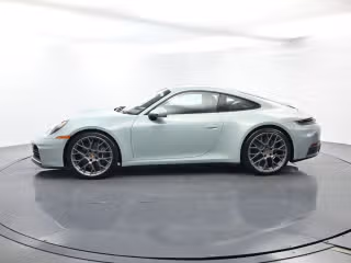 2025 Porsche 911 - Photo 9
