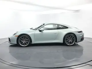 2025 Porsche 911 - Photo 13