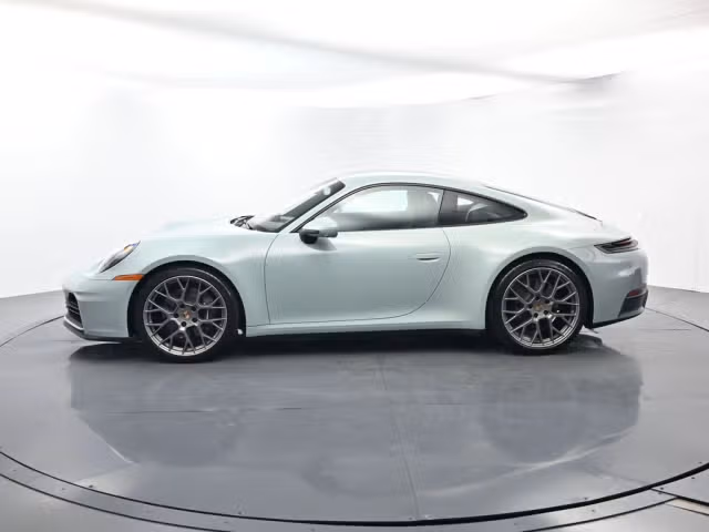2025 Porsche 911 - Photo 10
