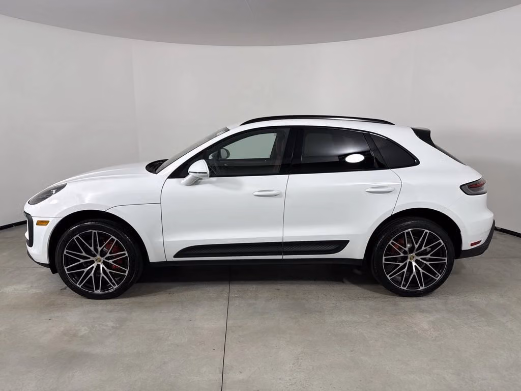 2026 Porsche Macan S - Photo 12