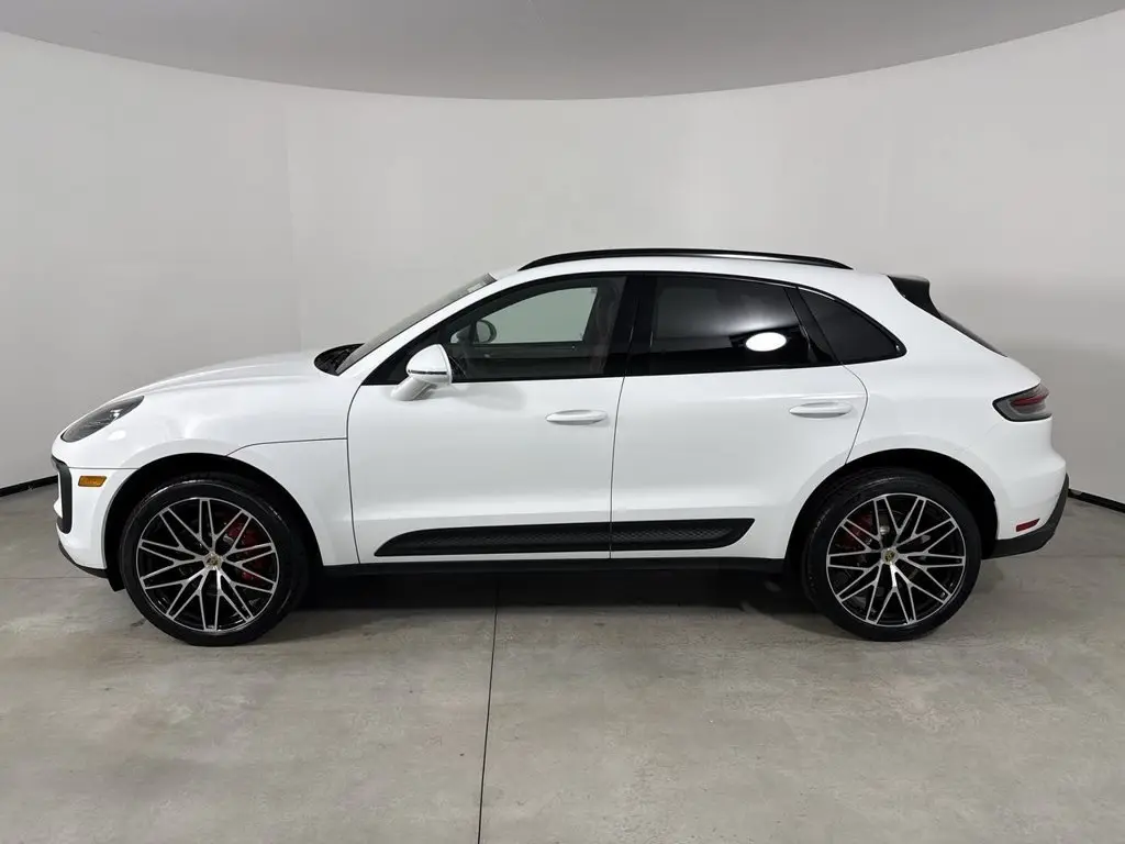 2026 Porsche Macan S - Photo 16
