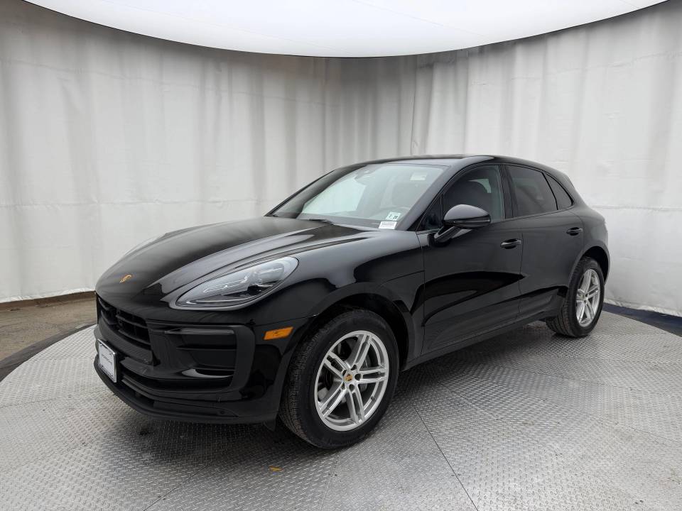 2023 Porsche Macan T