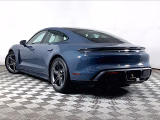2025 Porsche Taycan Base - Photo 17