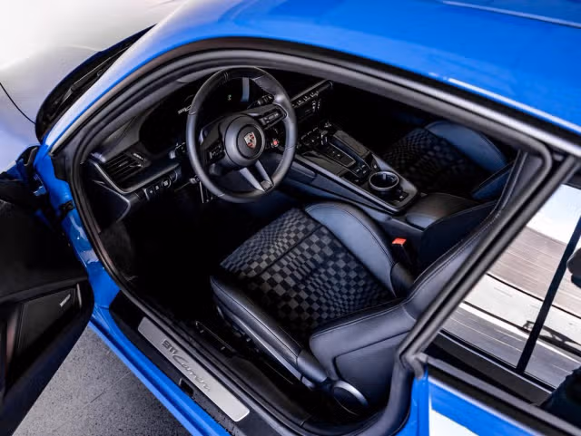 2026 Porsche 911 - Photo 26